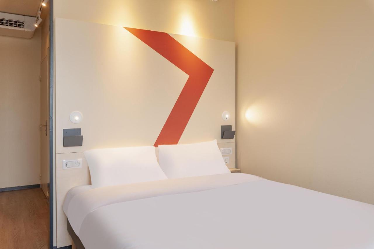 Ibis Budget Mont De Marsan Hotel Bagian luar foto