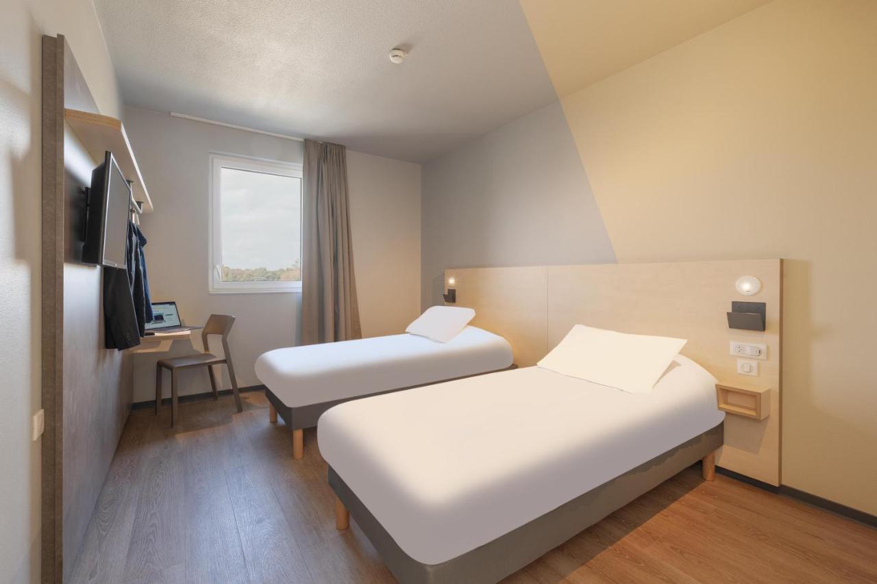 Ibis Budget Mont De Marsan Bagian luar foto