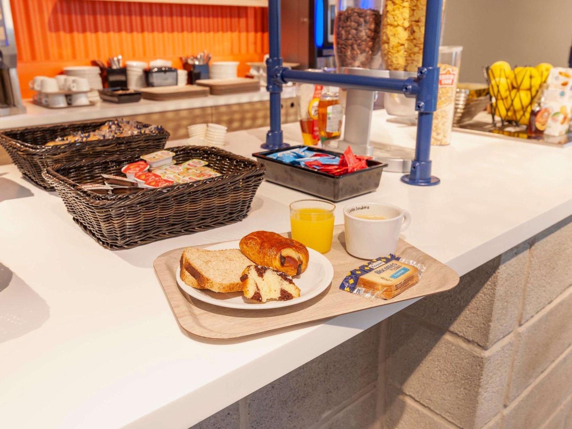Ibis Budget Mont De Marsan Bagian luar foto