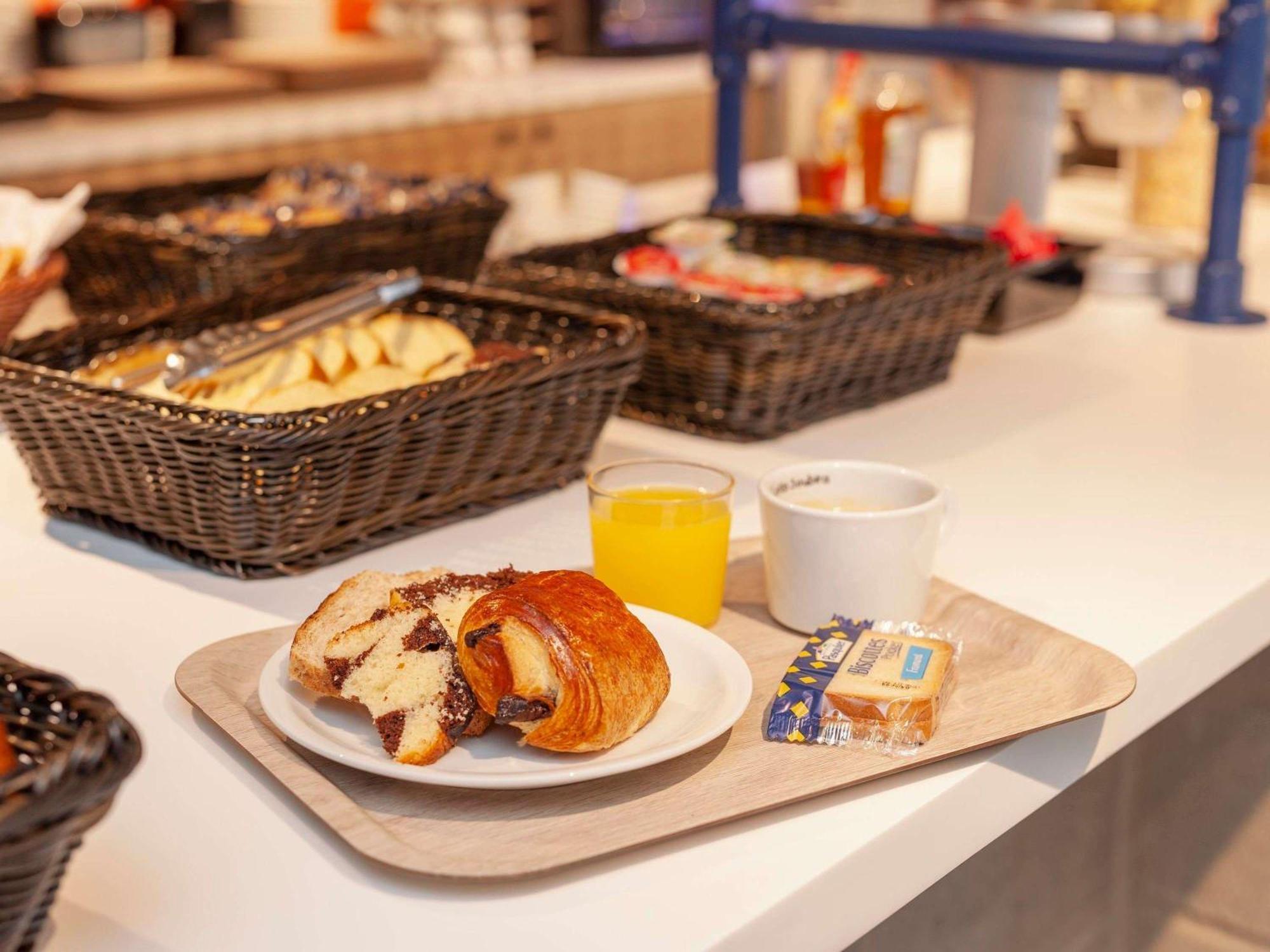 Ibis Budget Mont De Marsan Bagian luar foto