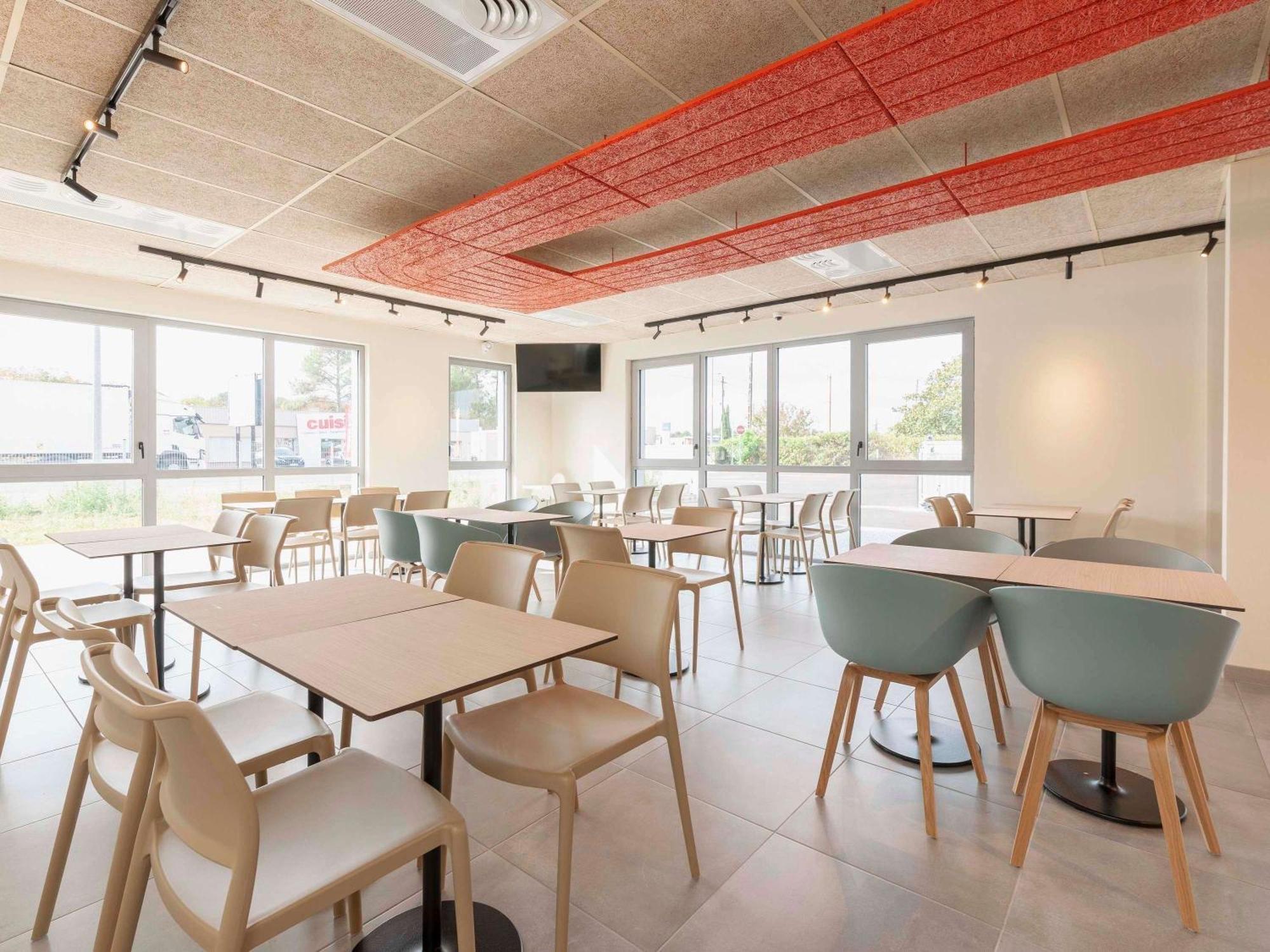 Ibis Budget Mont De Marsan Bagian luar foto